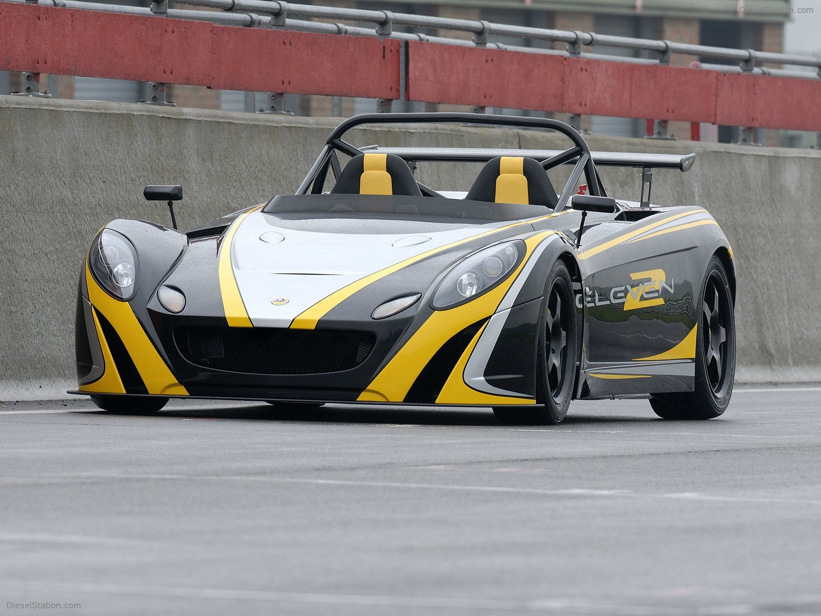 Lotus 2 Eleven